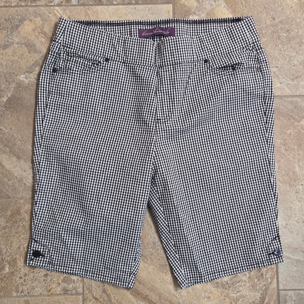 Gloria Vanderbilt Amanda Bermuda Shorts Black White Gingham Check Size 8 Womens